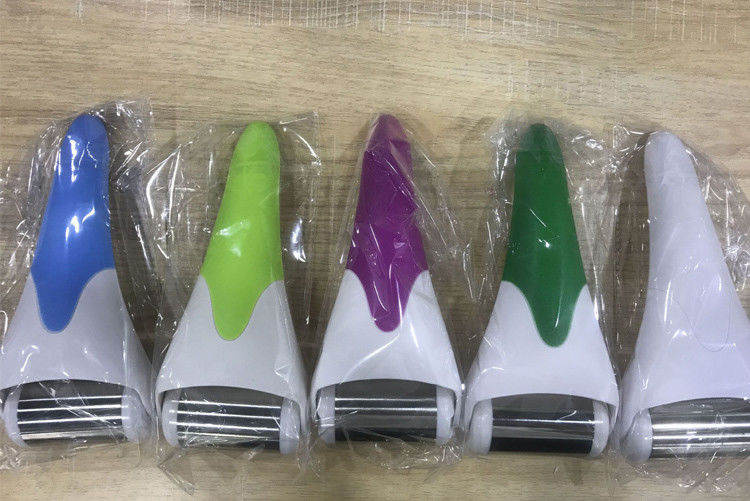 Système de roulement Derma Rouleau de levage de visage Corée Rouleau de glace avec service d'étiquette Oui