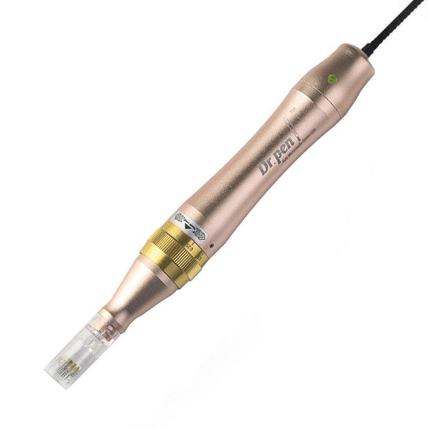 UK Plugs Type Dr Pen M5 Dermapen en or pour le traitement par microneedle et le rajeunissement de la peau