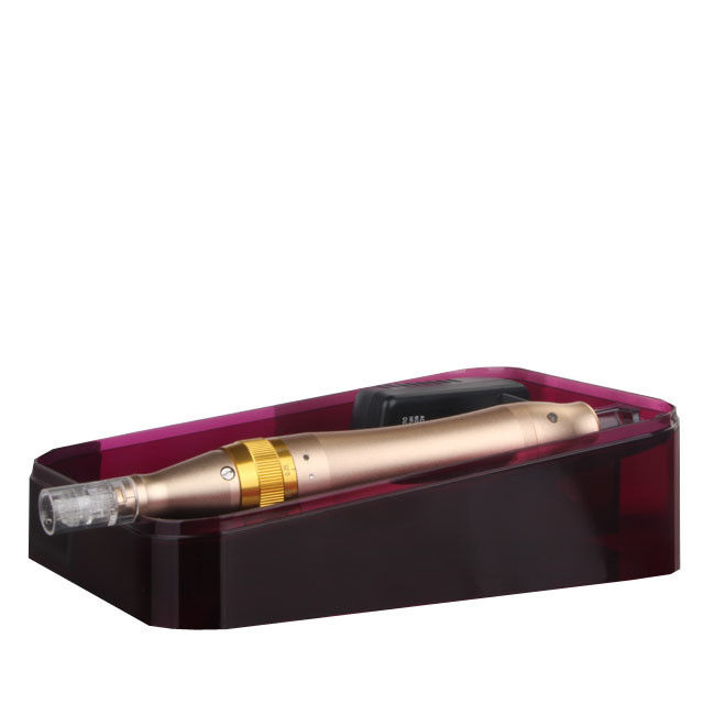 UK Plugs Type Dr Pen M5 Dermapen en or pour le traitement par microneedle et le rajeunissement de la peau